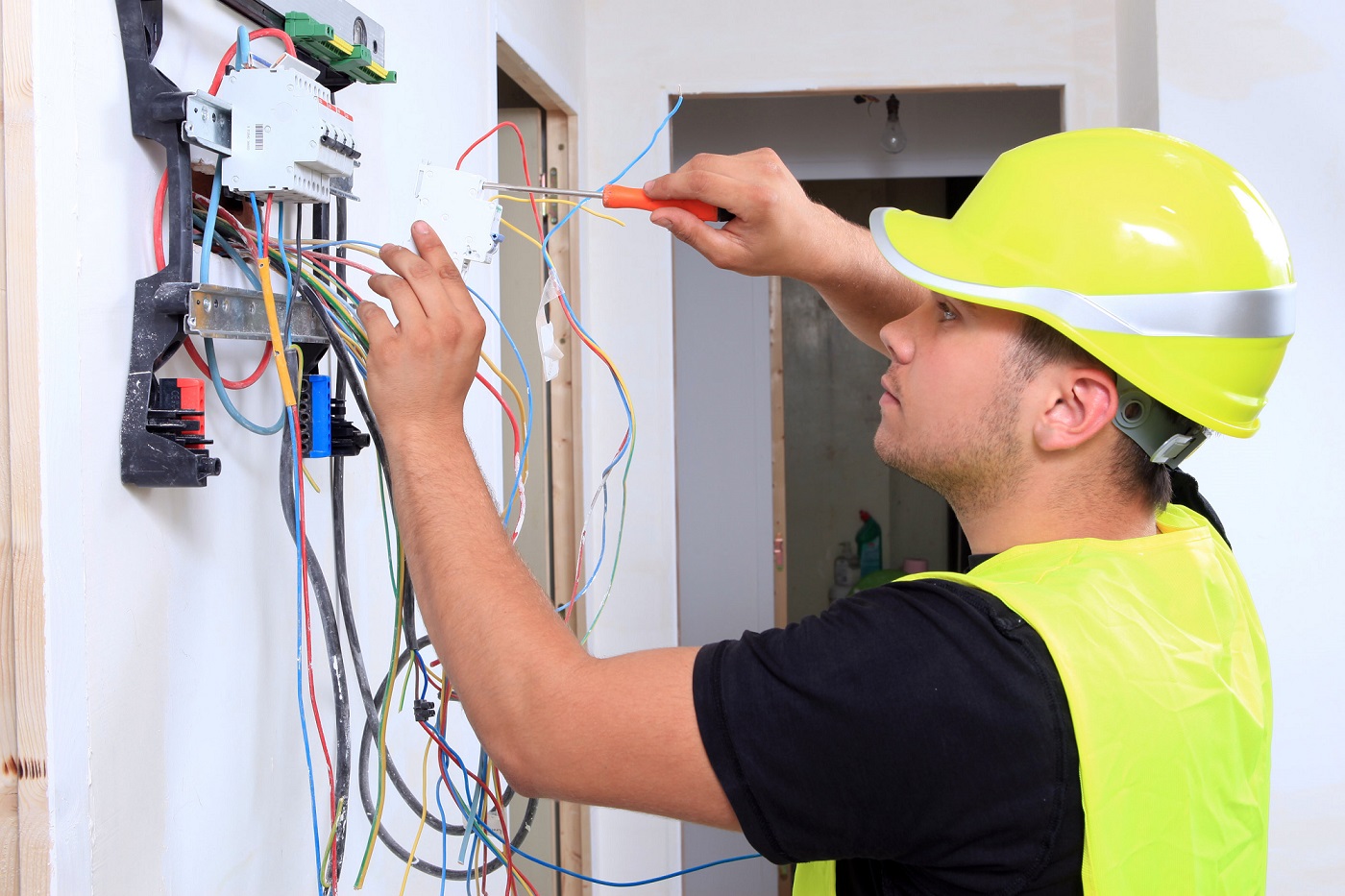 Electrical repair St. Peters, electrical maintenance o&#39;fallon | Wesling Electric